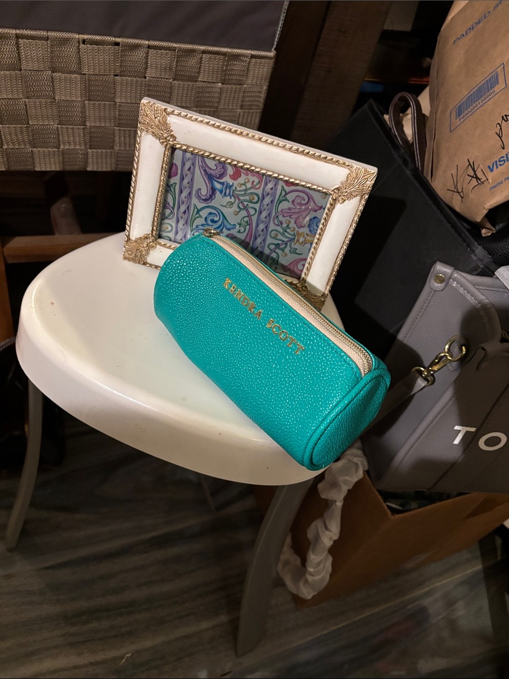 Kendra Scott Turquoise Textured Cosmetic Pouch with Gold Trim/pictu frame 5” X 7